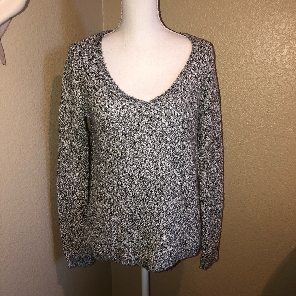 White House Black Market- B&W Woven Sweater (s)